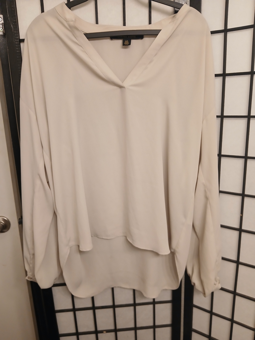 Cynthia Steffe Cream V-Neck Layered Tunic